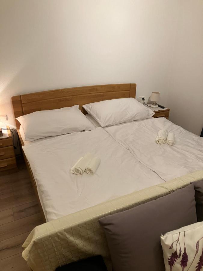 Apartman Tauplitz Skiing, Hiking, Bike, Cross Country - Haus Sandlweber Obersdorf Exterior photo